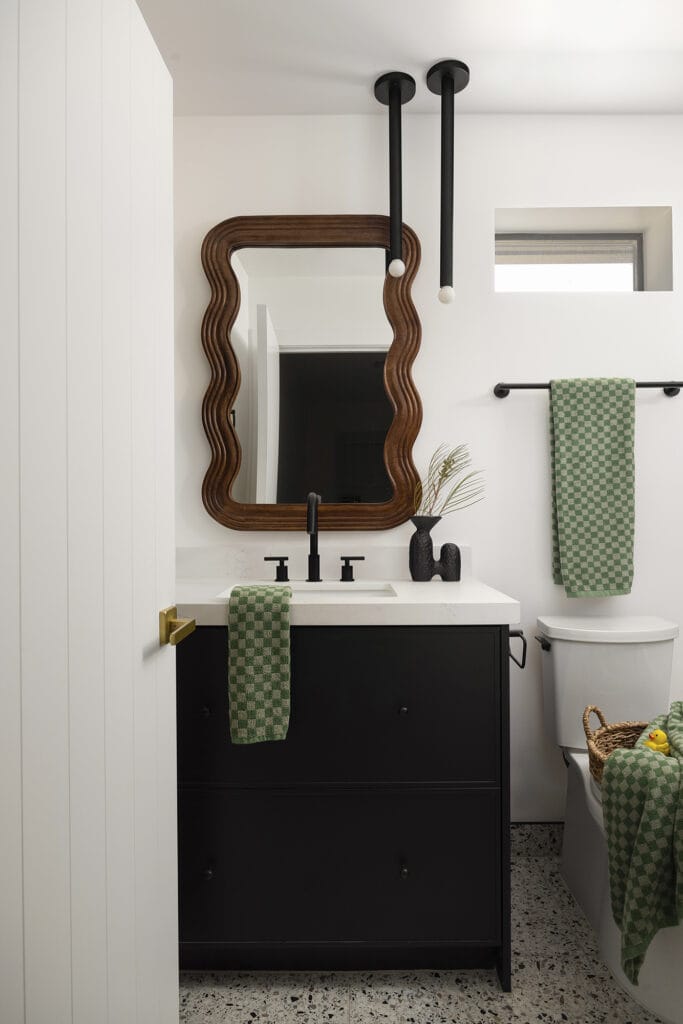 mid century modern bathroom interior design